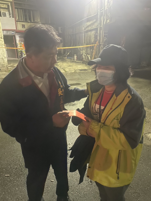 除夕夜台中惡火釀1死3傷波及4民宅  市議員吳呈賢慰問受災戶協助安置