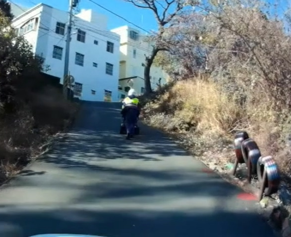 失智老翁外出迷途   清水警分局沙鹿所員警護送返家