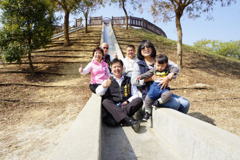 台中市大雅區中科公園「第三丘」閒置  立委楊瓊瓔、市議員吳呈賢爭取1800萬元打造花絮丘