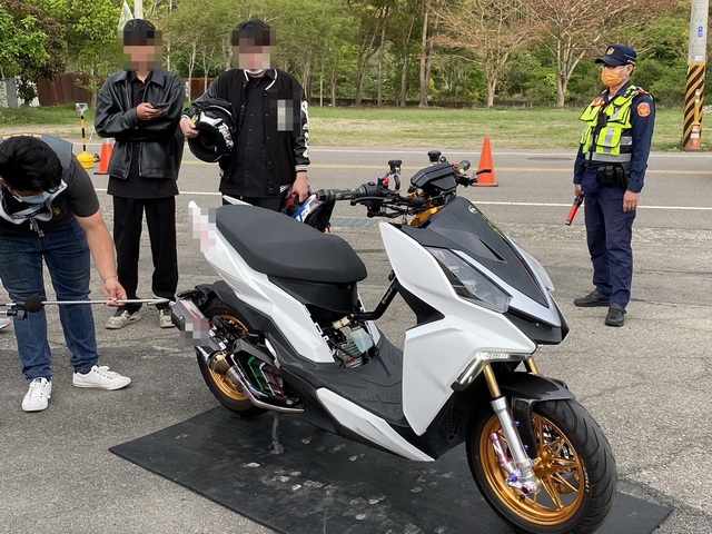太平警辦理聯合稽查取締改裝車  這次竟8成不合格！