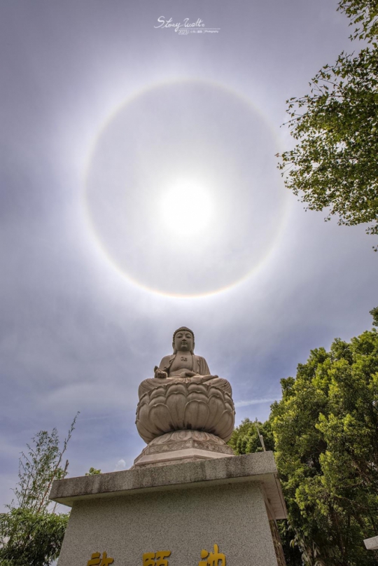 人間神話寫真版｜日暈頻頻現蹤，花蓮縣許多神佛、寺廟，不約而同佛光普照，神跡乍現！