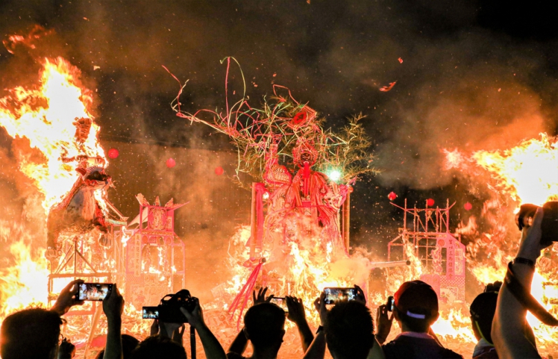 嘉義縣民雄大士爺祭最終日 護送神尊昇天 火化神尊為眾人祈願平安祛除災厄！