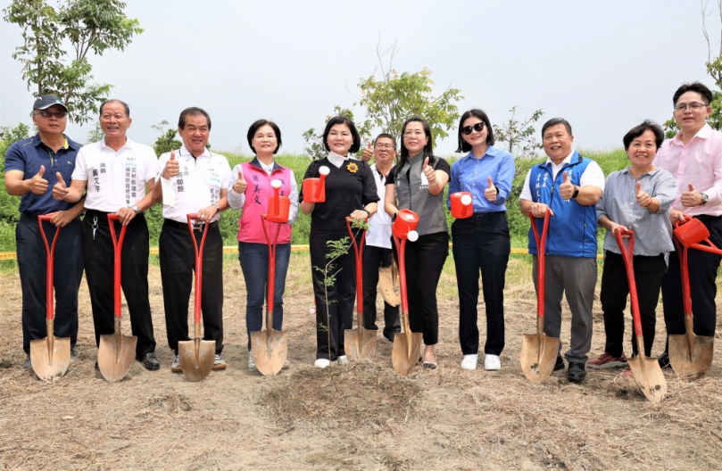 2023減碳生活行動年〜愛地球減碳植樹活動 縣長張麗善：生活時尚自身低碳 植樹造林環境永續