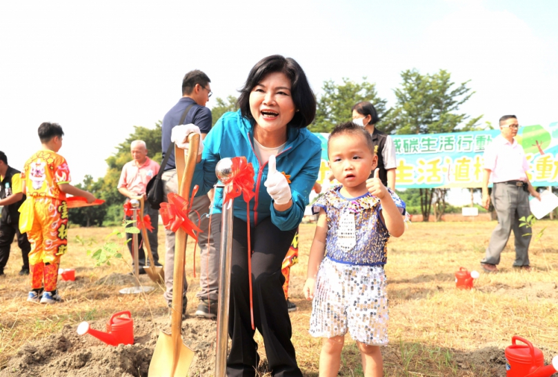 2023減碳生活行動年〜啟動土庫綠生活植樹 共同打造綠色生態植栽地景 為生活加分、為地球減碳〜