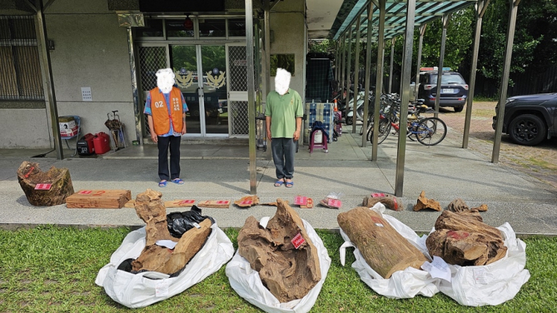 退休警察假借租用林班地  組山老鼠集團 盜伐阿里山鄉林班地珍貴牛樟木  嘉檢偵辦聲押湯姓嫌犯等五人獲准