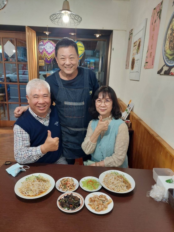 精彩人生｜美食退休生涯｜臺東空勤總隊隊長祝世全，蛻變成祝家涼麵掌門人。