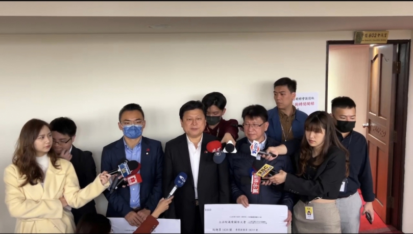 只能民進黨蘇嘉全院長可以連署法案？而韓國瑜院長卻不能連署「民生法案」綠能！你不能？