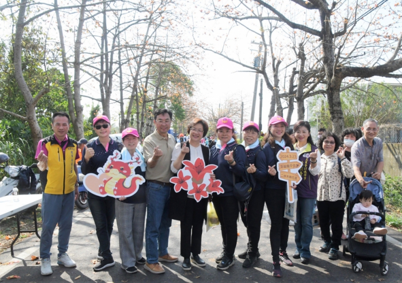 東螺溪木棉花道登場。（照片縣府提供）