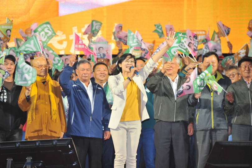 下屆高雄市長人選多陳其邁尊重初選