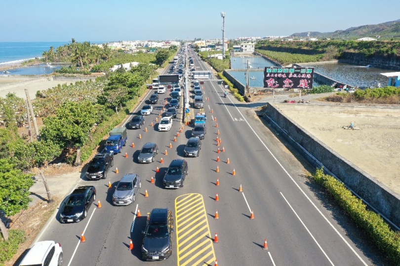 清明連假首日車流創新高　屏縣警力全開助疏導