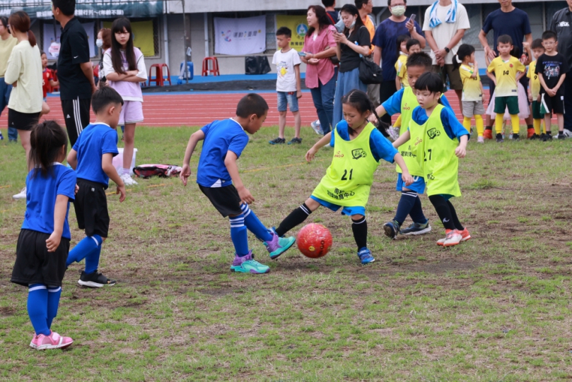 投縣第5屆璉紅盃五人制 幼兒足球錦標賽開打 33園所60隊參加盛況空前