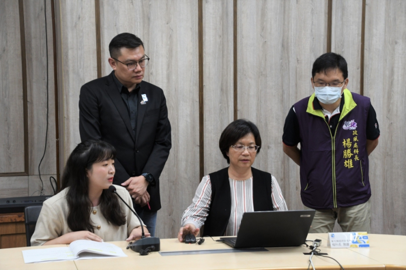 彰化縣大專青年學生公部門暑期工讀，今（7）日由王縣長公開抽籤。（照片縣府提供）