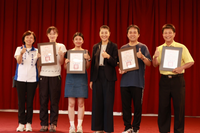 投縣慶祝全國戶政日表揚績優戶政機關、人員及績優戶政志工