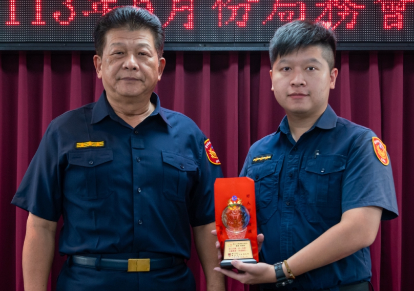 鼓勵少年衝破窳敗逆境    李文章公開表揚周修德