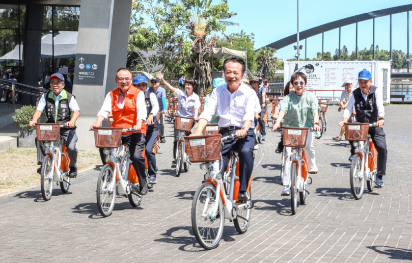 嘉義縣YouBike正式啟用 完成公共運輸最後一哩路 縣長翁章梁：YouBike讓城市更美麗 路網更便捷！