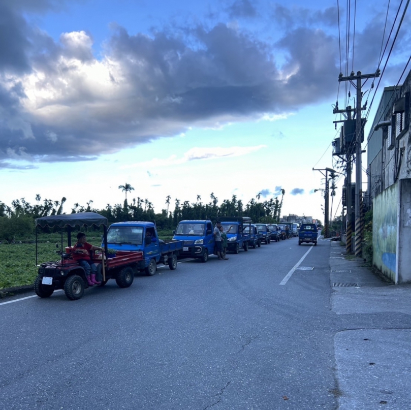 農民哭了｜我們該怎麼辦？蘇花公路中斷，生鮮蔬果無法運送，只能夠逆來順受領回！
