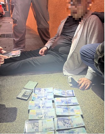 員林警察派出所逮捕車手送辦。（照片警方提供）