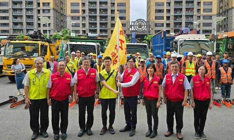 高雄協助台南災後復原作業