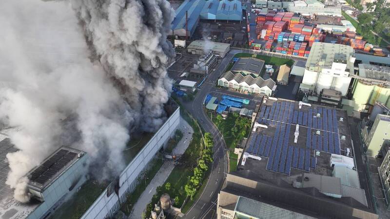 三元電池廠大火氫氟酸外洩學者又稱化骨水接觸後有症狀速就醫