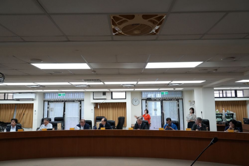 興大團隊蒞澎交流　共創澎湖永續新未來 雙方就「淨零碳排與藍碳策略發展」、「AI及無人載具於智慧城市巡檢應用」、「遠距照護」，以及「休憩園區之發展定位及永續營運」等議題，進行意見交換與未來合作方向。