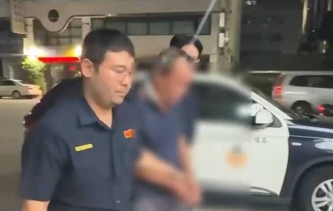 黃姓男子搶奪84歲老婦金項鍊