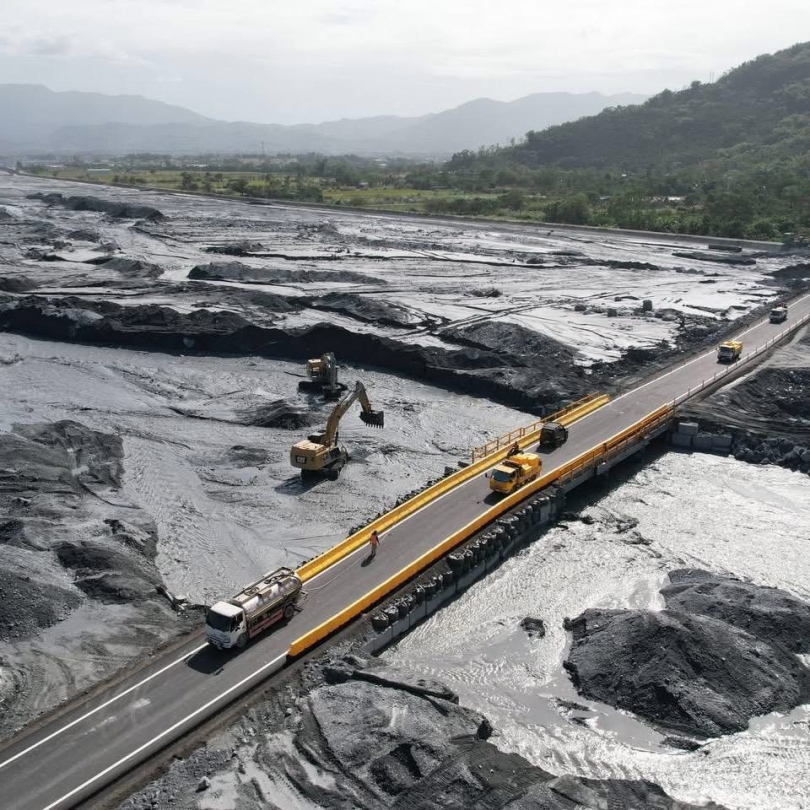 時速限速30公里|禁行全聯結車,馬太鞍溪便道搶通,放鞭炮慶祝!