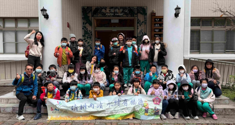 福德師生戶外教育,深入八仙山。(照片福德提供)