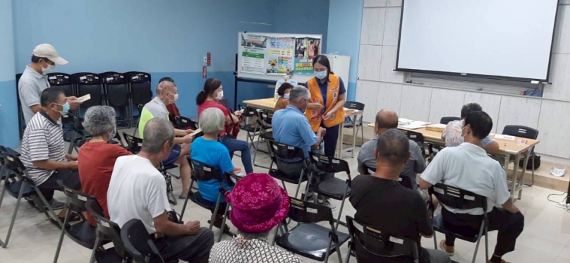 70歲換照，監理站說，等通知再辦理。（照片監理站提供）