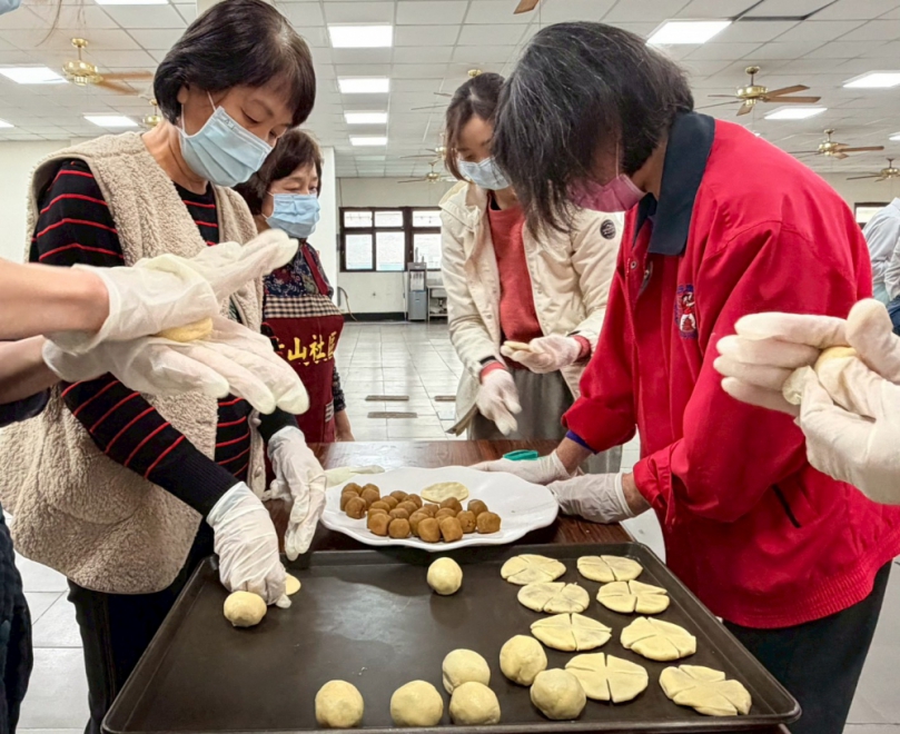 地瓜酥餅香氣四溢!竹山鎮推廣在地農產 烤出滿滿好滋味