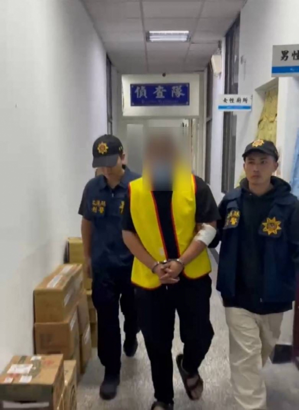 電纜大盜|穿雨鞋連連犯案,疑假冒鏟子超人,橫行鳳林、萬榮偏遠地區,人贓俱獲!