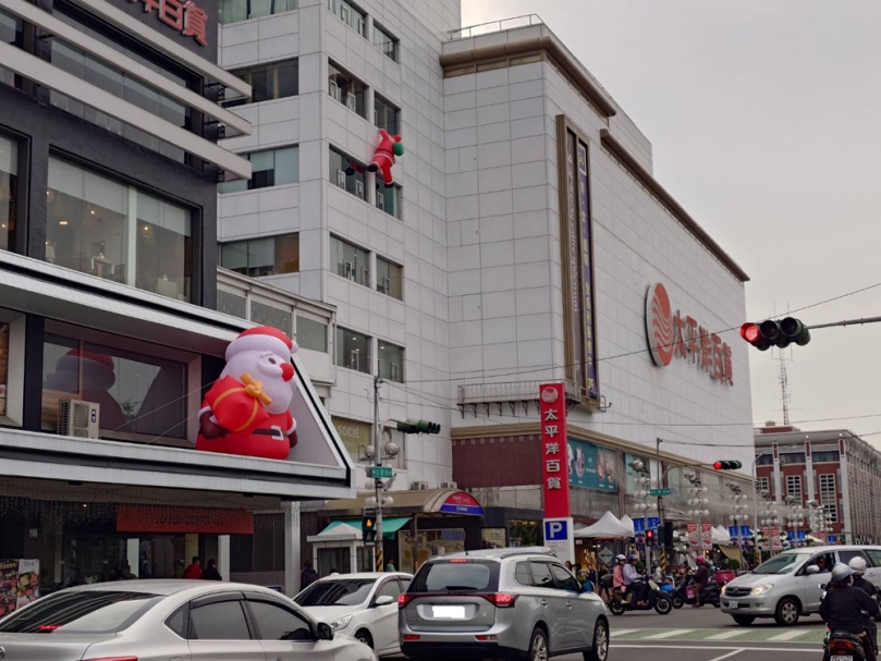 屏東縣公告115年土地現值及地價 「太平洋百貨」2度蟬聯地王…1坪約67萬4千