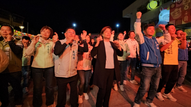 115年永靖元旦升旗和路跑，王縣長和立委、鄉長等人參加。（照片公所提供）