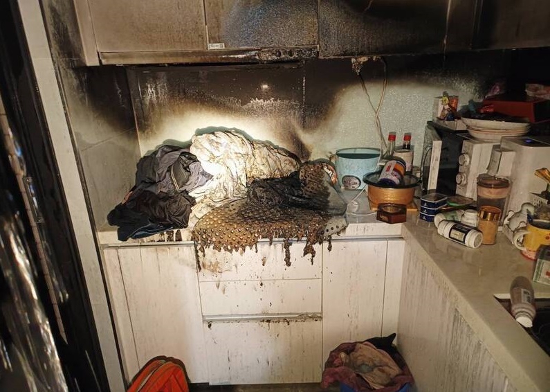 中市北屯區大樓暗夜火災    疑太太在廚房燒棉被引起