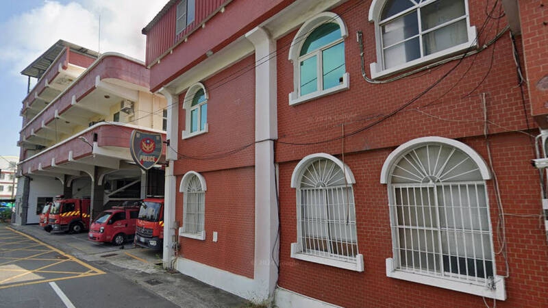 高雄女子肚子痛借廁所在消防隊產下死胎