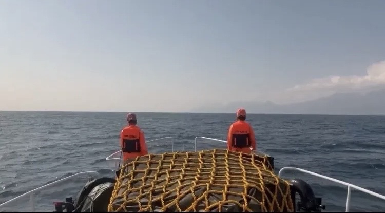 開始機體打撈｜根據F16戰鬥機黑盒子發出訊號已完成精準定位，將委請專業團隊進行機體打撈！