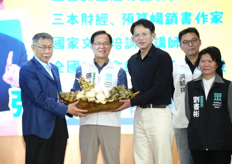 民眾黨徵召立委張啓楷參選嘉義市長 舉行造勢大會並車隊掃街拜票