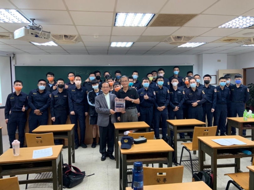 警界孔子高哲翰講座教授回應正一派大法師「國學才子」開運達人楊登嵙國師推動道教走向世界