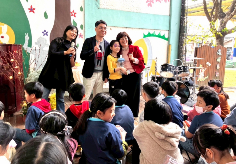 多元展能耀光復 溫馨傳愛滿社區〜雲林虎尾光復國小歲末感恩同樂會 各界熱情參與 場面溫馨歡樂！