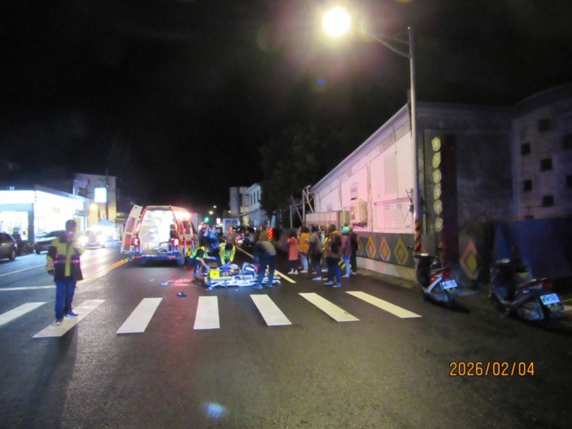 小貨車撞死走在斑馬線上的63歲女子｜成功警究責