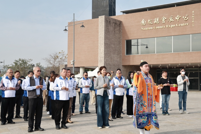 南投燈會2月14日至3月8日登場 許縣長率縣府團隊祈福