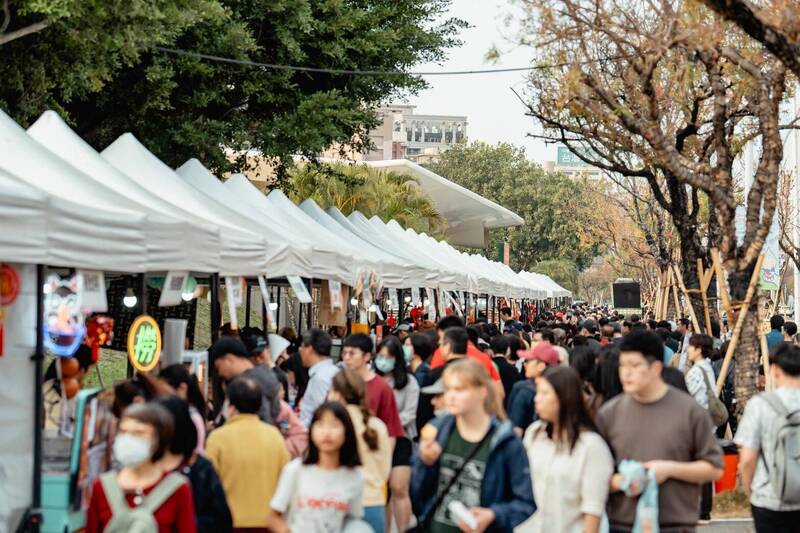 全台唯一港味年節市集在高雄爆人潮