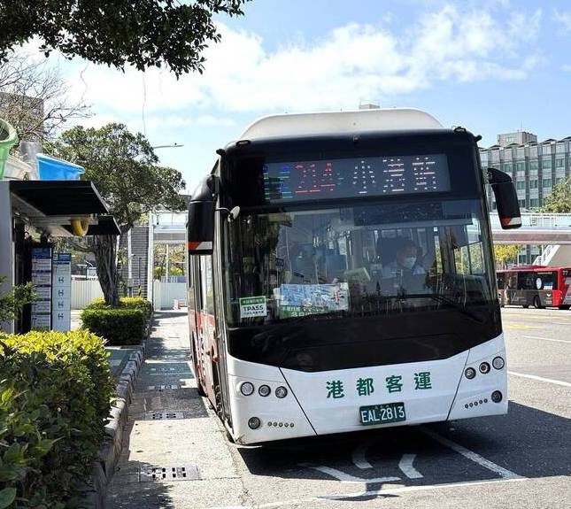 高雄市公車37年沒調漲3/1起全票12元漲為15元