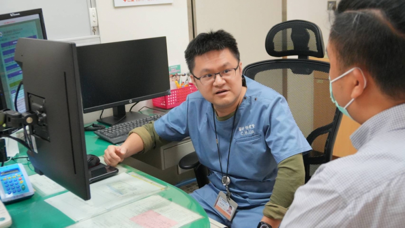 長期自行服用止痛藥 聖馬醫師林君賢:恐引發藥物過度使用頭痛