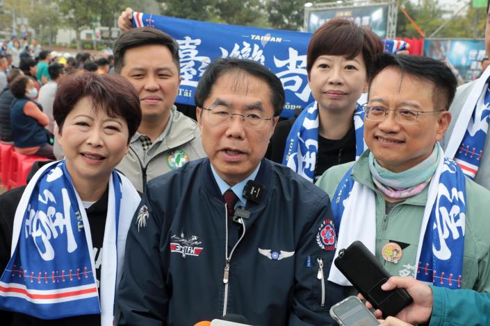 直播「2026WBC世界棒球經典賽」首戰澳洲隊 黃偉哲熱情應援