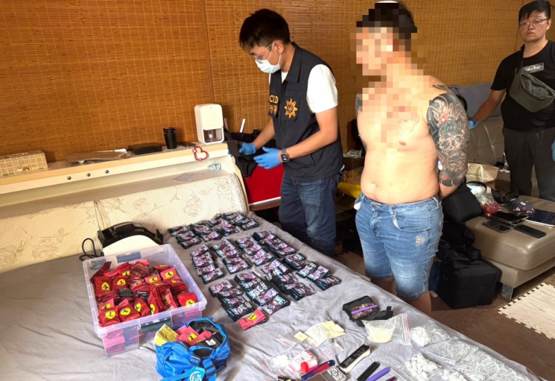 「掃毒不手軟 緝毒不罷休！」 山區民宿藏匿製毒廠 雲林檢警強勢攻堅 阻斷4萬多包毒咖啡流入市面！