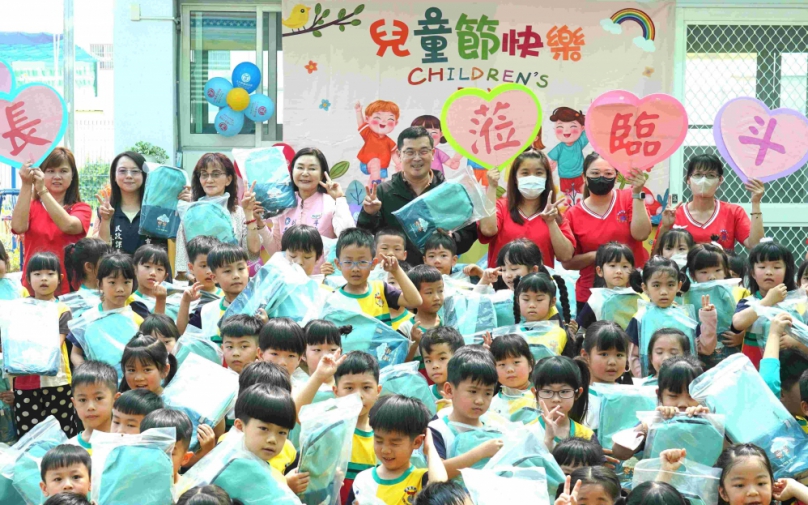 雲林斗六市公所發送逾萬份禮物歡慶兒童節 膨鼠森林公園童樂會3/28起嗨翻一整週 陪孩童們開心過節！