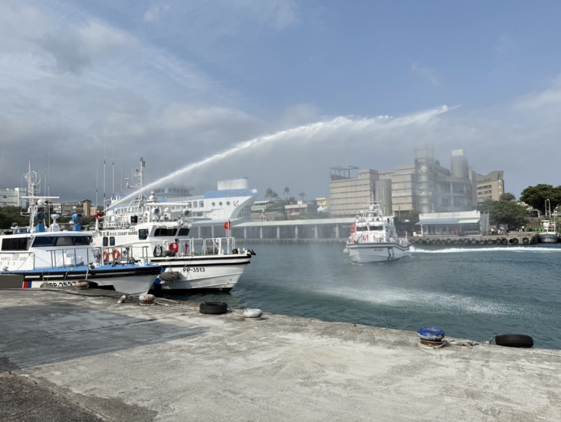 臺東海巡添35噸級快打新艇｜成功漁港戰力再升級