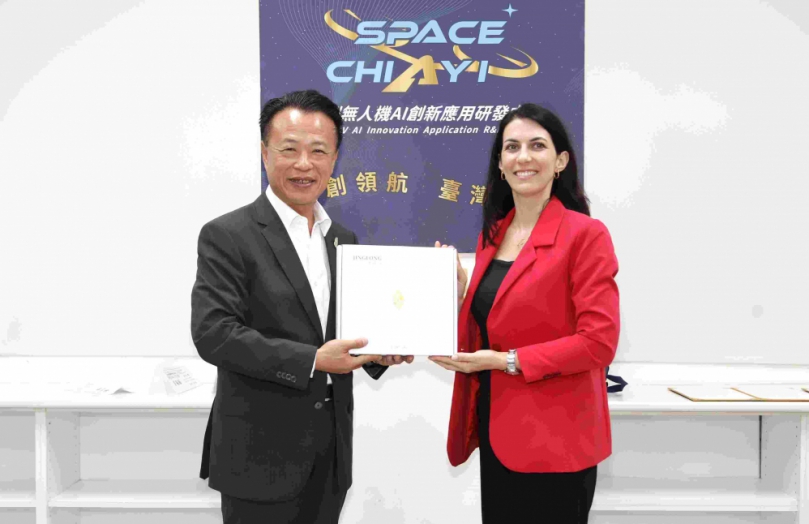 深化台捷無人機合作 捷克前眾議院議長率團訪嘉義亞創 縣長翁章梁：台捷雙方具互補性 密切合作有助快速發展！