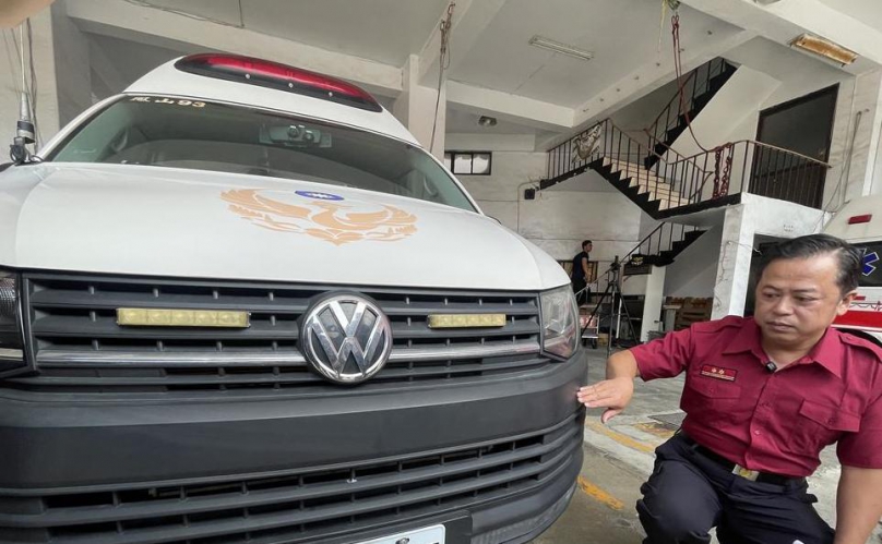 高雄救護車遭黏追蹤器涉案男供稱為招攬殯葬業務