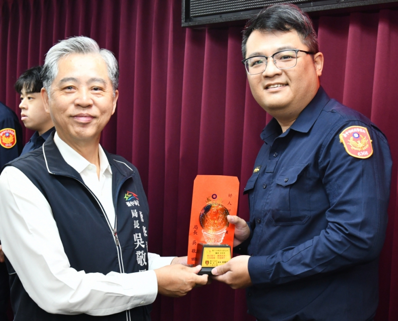 林家齊成功搶救婦人一命 吳敬田局務會報公開表揚